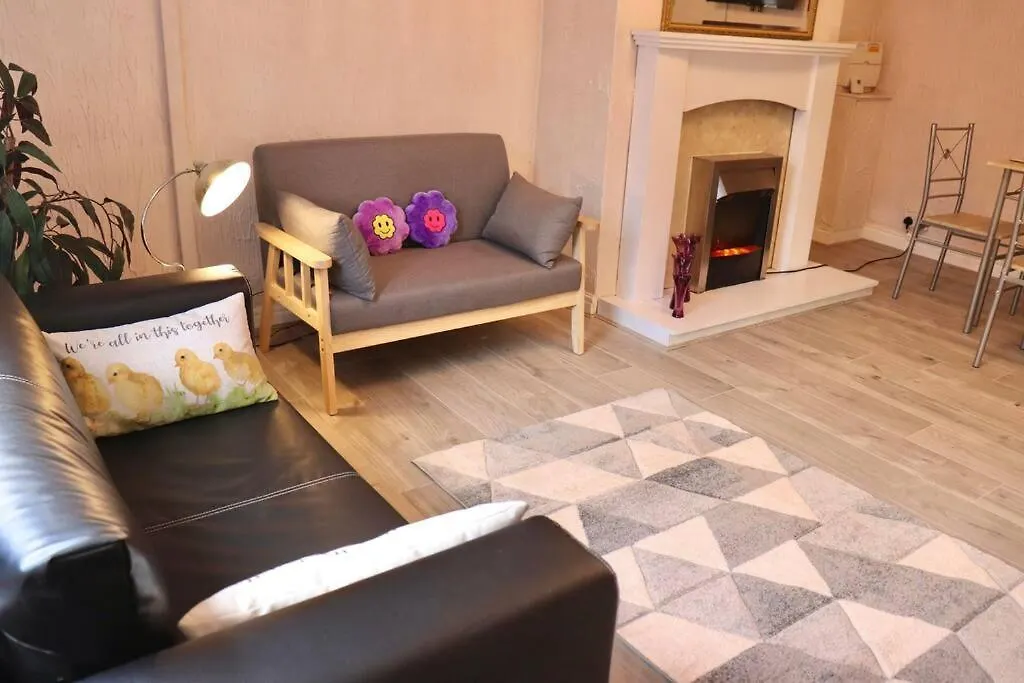 Home Away From Home - 2 Bed Free Parking & Wifi 利兹 英国